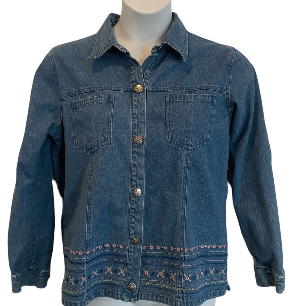 Denim & Co. Embroidered Blue Jean Jacket. Size Large